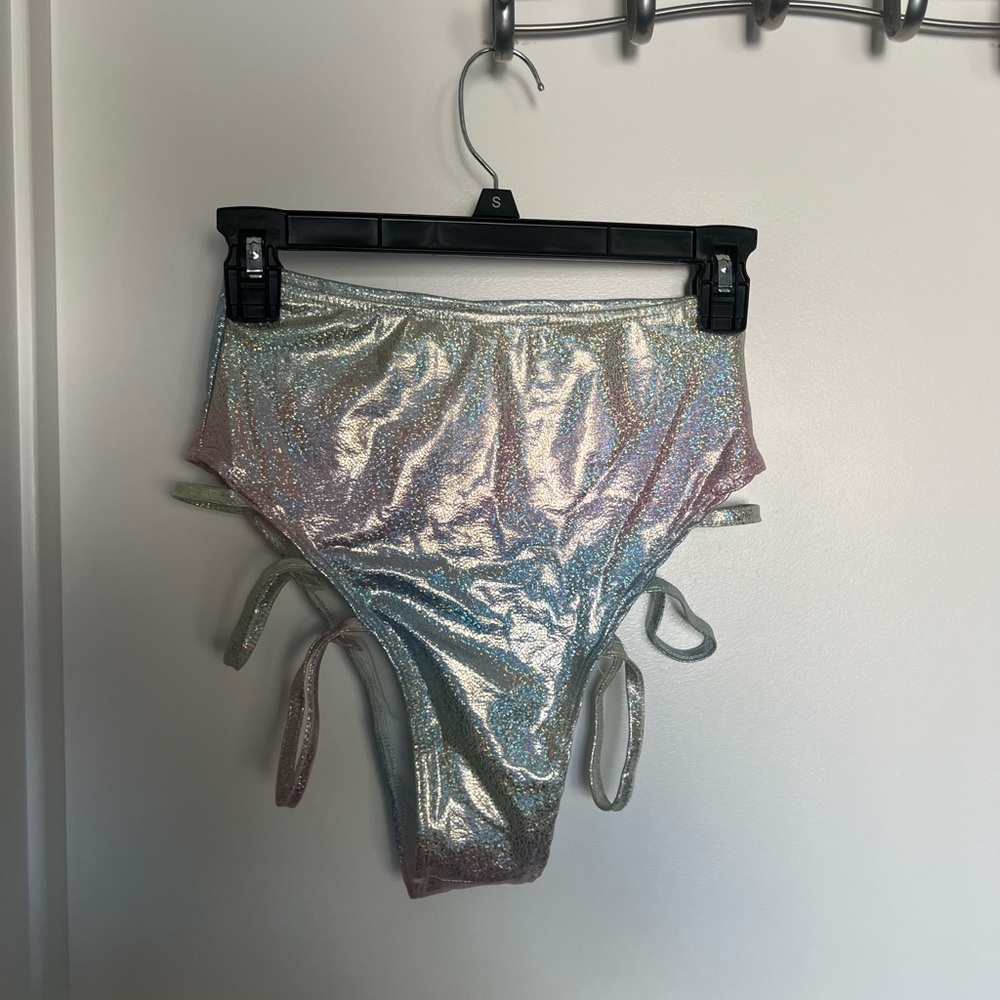 IHeartRaves shimmery pastel booty shorts